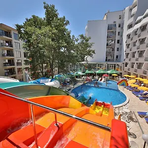 Prestige Deluxe Aquapark Club גולדן סנדס